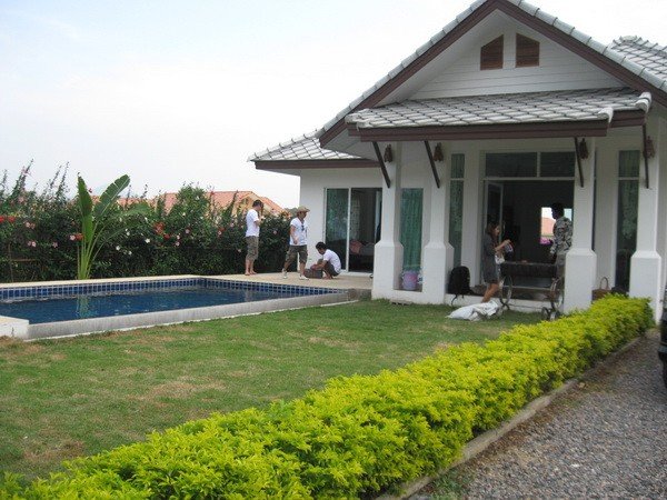 Cha-Am pool villa