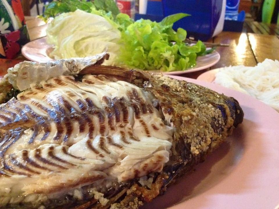 ร้านอาหาร โต้งปลาเผา