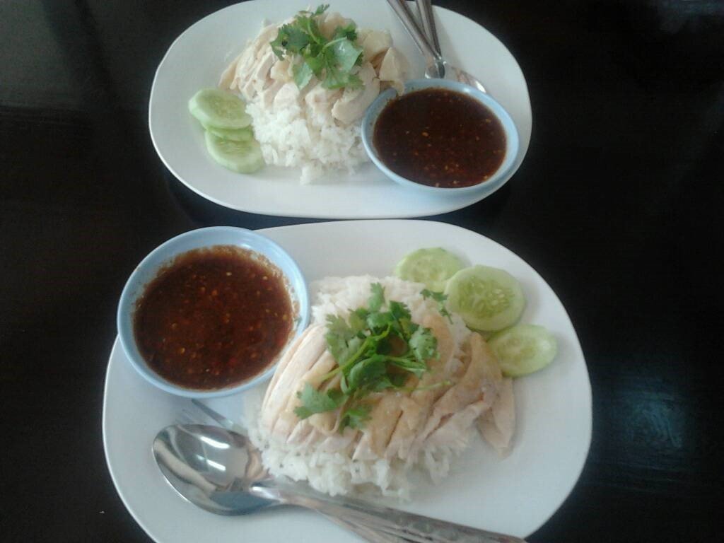 ข้าวมันไก่ชญานิศ