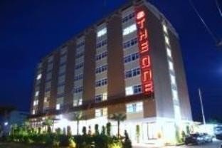โรงแรมเดอะวัน สุราษฎร์ธานี (TheONE Hotel Suratthani)