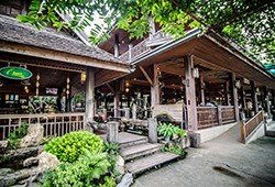 ร้านอาหารลมเย็น