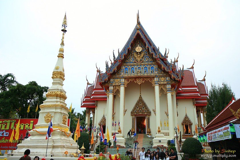 วัดโพธิ์ชัย หนองคาย