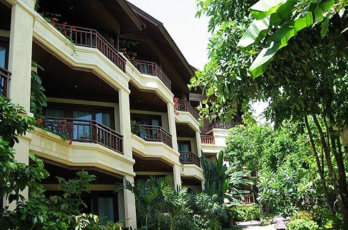 โรงแรม โนรา บีช รีสอร์ท (Nora Beach Resort & Spa)