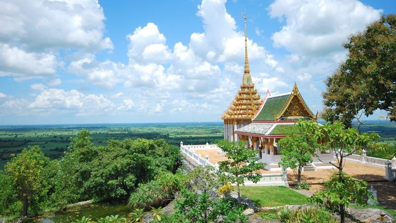 วัดเขาดีสลัก