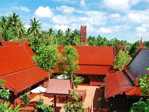 บ้านอัมพวา รีสอร์ท แอนด์ สปา
