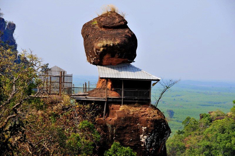 ภูทอก