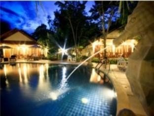 ร็อคกี้ พอยท์ รีสอร์ท (Rocky Point Resort)