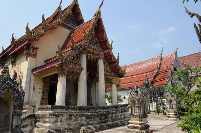 วัดใหญ่จอมปราสาท