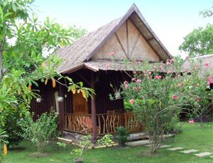 เรือนริมน้ำ การ์เด้น