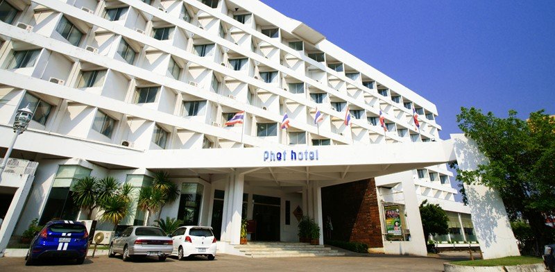 โรงแรมเพชร-phet-hotel