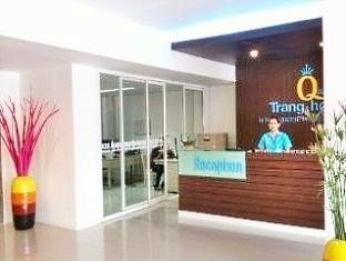 โรงแรมเอสทูเอสควีนตรัง (S2S Queen Trang Hotel)