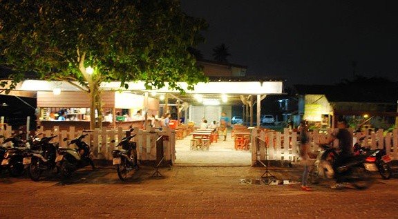 ร้านสถานีนมสด (หาดวอนนภา)